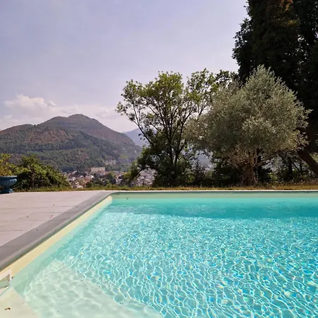 Omah Jawa Bed & Breakfast *