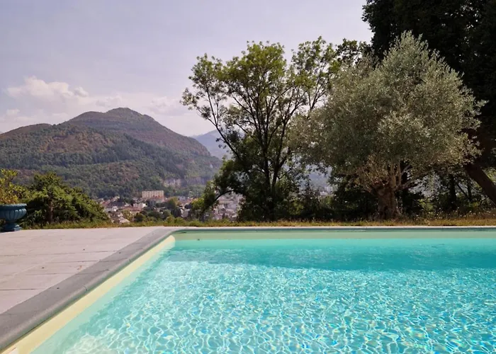 Omah Jawa Couette-café *